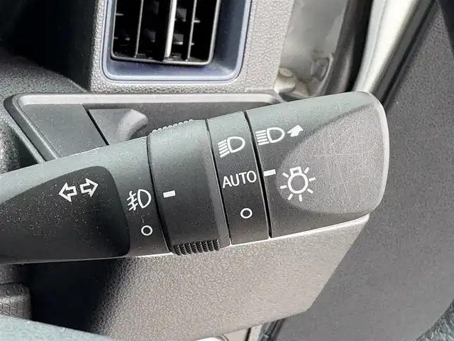 ダイハツ タント カスタム X 大分県 2022(令4)年 1.2万km ブラックマイカメタリック/シャイニングホワイトパール ・社外ナビ(BT/USB)/・バックモニター/・両側パワースライドドア/・スマートアシスト/・コーナーセンサー/・オートハイビーム/・ステアリングリモコン/・シートヒーター/・ブレーキホールド/・ドライブレコーダー/・ETC/・スマートキー/・純正アルミホイール