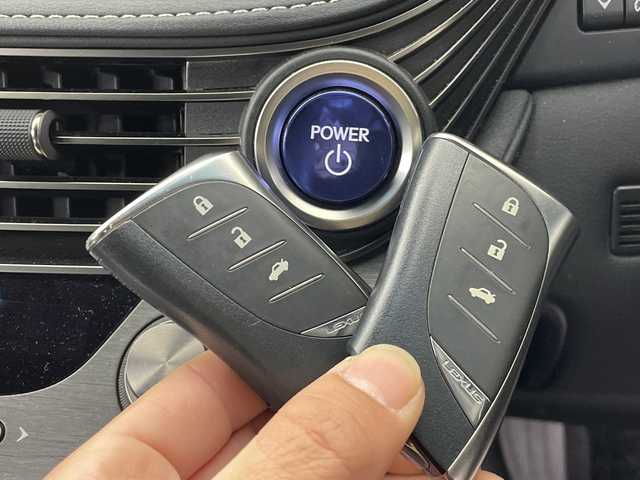 レクサス ＬＳ 500h エグゼクティブ 群馬県 2019(令1)年 11.7万km グラファイトブラックガラスフレーク 純正１２．３型ナビ　バックカメラ　ＥＴＣ２．０　ドラレコ　レザーシート　シートヒーター／シートベンチレーション　パワーシート　後席リラクゼーション機能　衝突被害軽減ブレーキ　ＢＳＭ　ＬＥＤ　禁煙車