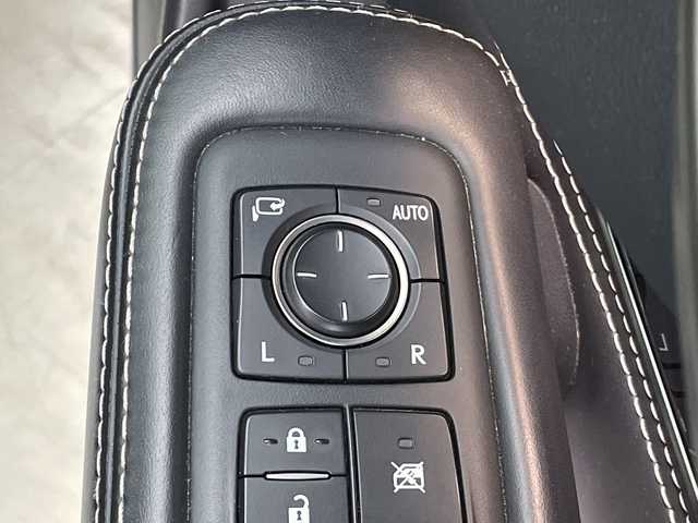 レクサス ＬＳ 500h エグゼクティブ 群馬県 2019(令1)年 11.7万km グラファイトブラックガラスフレーク 純正１２．３型ナビ　バックカメラ　ＥＴＣ２．０　ドラレコ　レザーシート　シートヒーター／シートベンチレーション　パワーシート　後席リラクゼーション機能　衝突被害軽減ブレーキ　ＢＳＭ　ＬＥＤ　禁煙車