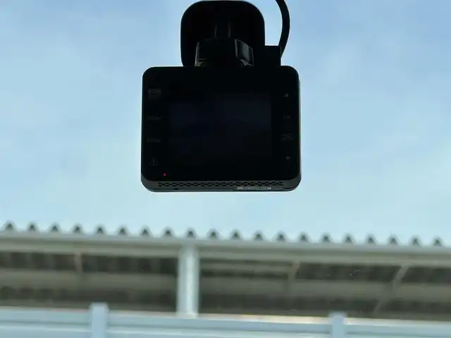 ダイハツ タント カスタム RS SA 滋賀県 2014(平26)年 8.6万km パールホワイトⅢ 禁煙車/純正8型メモリーナビ/・CD/DVD/フルセグ/Bluetooth/バックカメラ/両側自動スライドドア/純正LEDヘッドライト/ステアリングスイッチ/純正１５AW/横滑り防止/衝突軽減ブレーキ/オートライト/ETC/プッシュスタート/スマートキー