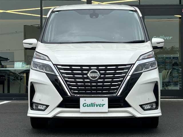 日産 セレナ ハイウェイスター V 愛媛県 2020(令2)年 4.5万km ブリリアントホワイトパール プロパイロット/フリップダウンモニター/両側電動スライドドア/ハンズフリー電動スライドドア/アラウンドビューモニター/純正メモリナビ/CD/DVD/BD/BT/MSV/iPod/フルセグTV/ドライブレコーダー/ビルトインETC/エマージェンシーブレーキ/ブラインドスポットモニター/レーンキープアシストシステム/コーナーセンサー/リア5面スモークフィルム/LEDヘッドライト/オートライト/フォグランプ/純正フロアマット/純正16インチアルミホイール/ドアバイザー/プッシュスタート/スマートキー/スペアキー１本