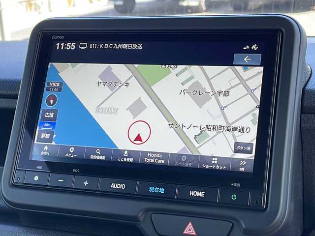 ホンダ Ｎ ＢＯＸ カスタム ターボ 山口県 2025(令7)年 0.6万km プラチナホワイトパール 純正8インチHonda CONNECTナビ/・フルセグテレビ/・Bluetooth接続/バックカメラ/ビルトインETC/ドライブレコーダー/ホンダセンシング/・衝突軽減ブレーキ/・踏み間違い衝突軽減システム/・急アクセル抑制機能/・路外逸脱抑制機能/・歩行者事故低減ステアリング/・アダプティブクルーズコントロール/・車線維持支援システム/・先行車発進お知らせ機能/・標識認識機能/・エマージェンシーストップシグナル/パドルシフト/USB入力端子/両側パワースライドドア/ハーフレザーシート/シートヒーター/チップアップシート/純正フロアマット/スマートキー/プッシュスタート/スペアキー/純正15インチアルミホイール/ウィンカーミラー/保証書