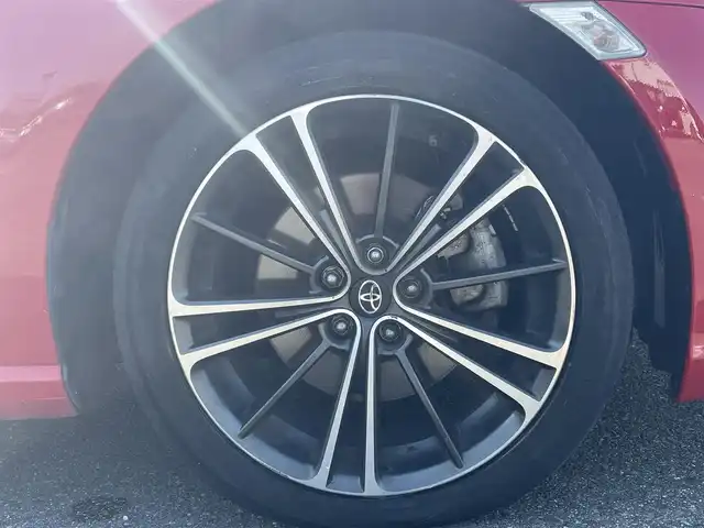 トヨタ ８６ GT 熊本県 2012(平24)年 10.3万km ライトニングレッド (株)IDOMが運営する【じしゃロン熊本店】の自社ローン専用車両になります。/こちらは現金またはオートローンご利用時の価格です。自社ローンご希望の方は別途その旨お申付け下さい/純正ナビ（ＣＤ　ＤＶＤ　ＳＤ　ワンセグＴＶ　ＢＴ）　/バックカメラ　/ＥＴＣ　/パドルシフト　/ＨＩＤヘッドライト　/Ｗ＋サイドエアバッグ　/カーテンエアバッグ　/プッシュスタート　/スマートキー　/電動格納ミラー