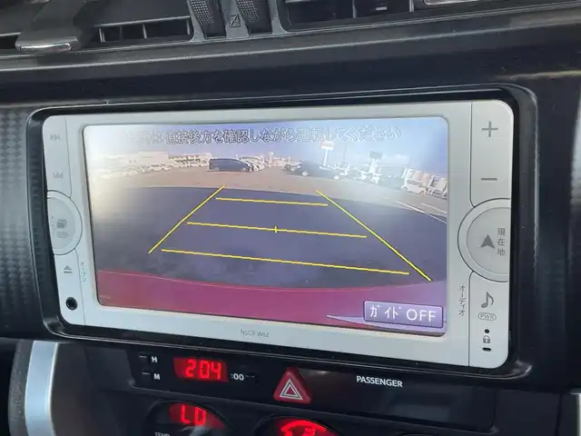 トヨタ ８６ GT 熊本県 2012(平24)年 10.3万km ライトニングレッド (株)IDOMが運営する【じしゃロン熊本店】の自社ローン専用車両になります。/こちらは現金またはオートローンご利用時の価格です。自社ローンご希望の方は別途その旨お申付け下さい/純正ナビ（ＣＤ　ＤＶＤ　ＳＤ　ワンセグＴＶ　ＢＴ）　/バックカメラ　/ＥＴＣ　/パドルシフト　/ＨＩＤヘッドライト　/Ｗ＋サイドエアバッグ　/カーテンエアバッグ　/プッシュスタート　/スマートキー　/電動格納ミラー