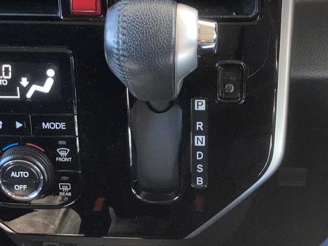 トヨタ タンク カスタムG S 鹿児島県 2018(平30)年 3.2万km ブラックマイカメタリック 純正ナビ/・BT/USB接続可能/フルセグTV/バックモニター/両側パワースライドドア/ドライブレコーダー/LEDヘッドライト/ビルトインETC2.0/プッシュスタート/クルーズコントロール/純正フロアマット/アイドリングストップ/後方コーナーセンサー/横滑り防止装置/盗難防止装置/アンチブレーキングシステム/衝突被害軽減システム/Wエアバック/スペアキー1本/保証書・取扱説明書
