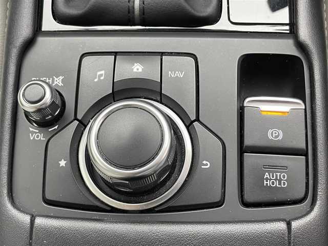 マツダ ＣＸ－３ XD Lパッケージ 愛知県 2018(平30)年 6.4万km スノーフレイクホワイトパールマイカ 純正ナビ　フルセグＴＶ　Ｂｌｕｅｔｏｏｔｈ　全方位カメラ　白革シート　シートヒーター　ステアリングヒーター　ＨＵＤ　ＢＳＭ　衝突軽減装置　追従クルコン　電動パーキングブレーキ　コーナーセンサー　ドラレコ　LEDライト　オートホールド　TVキャンセラー　禁煙車