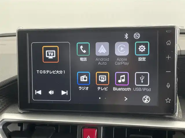ダイハツ ロッキー X 大分県 2024(令6)年 1.3万km グレーマイカM ワンオーナー/禁煙車/スマートアシススト/衝突回避支援ブレーキ機能（対車両・対歩行者［昼夜］）/衝突警報機能（対車両・対歩行者［昼夜］）/ブレーキ制御付誤発進抑制機能（前方・後方）/車線逸脱抑制制御機能/車線逸脱警報機能/路側逸脱警報機能/ふらつき警報/先行車発進お知らせ機能/標識認識機能(進入禁止/最高速度/一時停止)/AHB（オートハイビーム）/9型ディスプレイオーディオ/・フルセグTV、BT対応/、HDMI、USB/・AppleCarPlay、AndroidAuto/ステアリングスイッチ/バックカメラ/ビルトインETC/純正ドライブレコーダー/アイドリングストップ/横滑り防止装置/電動格納ミラー/純正フロアマット/オートライト/LEDヘッドライト/純正16インチアルミホイール/保証書、取説、スペアキー有り