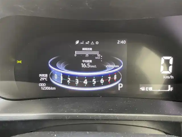 ダイハツ ロッキー X 大分県 2024(令6)年 1.3万km グレーマイカM ワンオーナー/禁煙車/スマートアシススト/衝突回避支援ブレーキ機能（対車両・対歩行者［昼夜］）/衝突警報機能（対車両・対歩行者［昼夜］）/ブレーキ制御付誤発進抑制機能（前方・後方）/車線逸脱抑制制御機能/車線逸脱警報機能/路側逸脱警報機能/ふらつき警報/先行車発進お知らせ機能/標識認識機能(進入禁止/最高速度/一時停止)/AHB（オートハイビーム）/9型ディスプレイオーディオ/・フルセグTV、BT対応/、HDMI、USB/・AppleCarPlay、AndroidAuto/ステアリングスイッチ/バックカメラ/ビルトインETC/純正ドライブレコーダー/アイドリングストップ/横滑り防止装置/電動格納ミラー/純正フロアマット/オートライト/LEDヘッドライト/純正16インチアルミホイール/保証書、取説、スペアキー有り