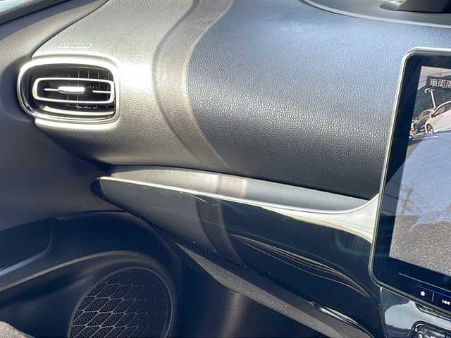 トヨタ プリウス ＰＨＶ S セーフティプラス 福岡県 2018(平30)年 7.7万km ホワイトパールクリスタルシャイン アルパイン製11型フローティングナビ/バックカメラ/ソーラーパネル/ビルトインETC/レーダークルーズコントロール/ステアリングヒーター/クリアランスソナー/スマートキー/プッシュスタート/Wエアバック/ABS