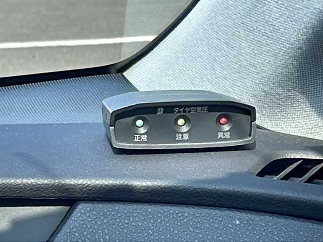 トヨタ プリウス ＰＨＶ S セーフティプラス 福岡県 2018(平30)年 7.7万km ホワイトパールクリスタルシャイン アルパイン製11型フローティングナビ/バックカメラ/ソーラーパネル/ビルトインETC/レーダークルーズコントロール/ステアリングヒーター/クリアランスソナー/スマートキー/プッシュスタート/Wエアバック/ABS