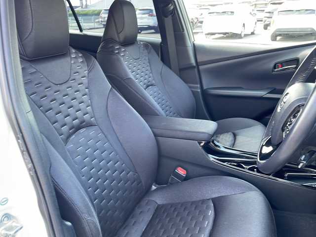 トヨタ プリウス ＰＨＶ S セーフティプラス 福岡県 2018(平30)年 7.7万km ホワイトパールクリスタルシャイン アルパイン製11型フローティングナビ/バックカメラ/ソーラーパネル/ビルトインETC/レーダークルーズコントロール/ステアリングヒーター/クリアランスソナー/スマートキー/プッシュスタート/Wエアバック/ABS