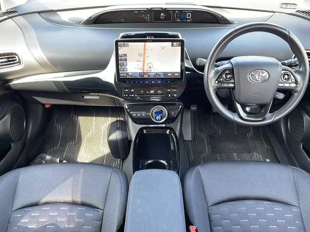 トヨタ プリウス ＰＨＶ S セーフティプラス 福岡県 2018(平30)年 7.7万km ホワイトパールクリスタルシャイン アルパイン製11型フローティングナビ/バックカメラ/ソーラーパネル/ビルトインETC/レーダークルーズコントロール/ステアリングヒーター/クリアランスソナー/スマートキー/プッシュスタート/Wエアバック/ABS