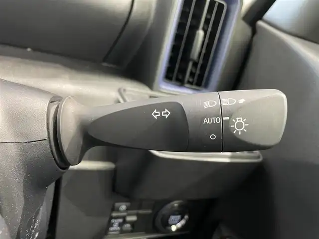 ダイハツ タント X 鹿児島県 2022(令4)年 6.1万km ブライトシルバーメタリック 禁煙車　/片側パワスラ　/社外ナビ　/Ｂｌｕｅｔｏｏｔｈ　/バックカメラ　/ビルドインＥＴＣ　/前後コーナーセンサー　/オートマチックハイビーム　/スマートキー　/プッシュスタート　/アイドリングストップ　/スペアキー/DN席シートヒーター/LEDヘッドライト/電格ミラー/後席テーブル/純正アルミ/カーテンエアバッグ
