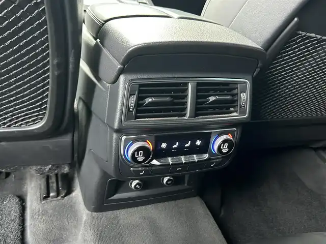 アウディ Ｑ７ 55TFSIクワトロ Sライン 茨城県 2018(平30)年 4.1万km グレイシアホワイトメタリック 7シ-タ-パッケージ /リアアシスタンスパッケージ /フリップダウンモニター /マトリクスLED /バーチャルコックピット /360度カメラ/黒革 /シートヒーター /M付パワーシート /パワーテールゲート /アウディプレセンス /ACC /LKA /BSM /ナビ /12セグ /CarPlay/BT/DVD/CD/パドルシフト/純正20インチAW/ドラレコ/禁煙車
