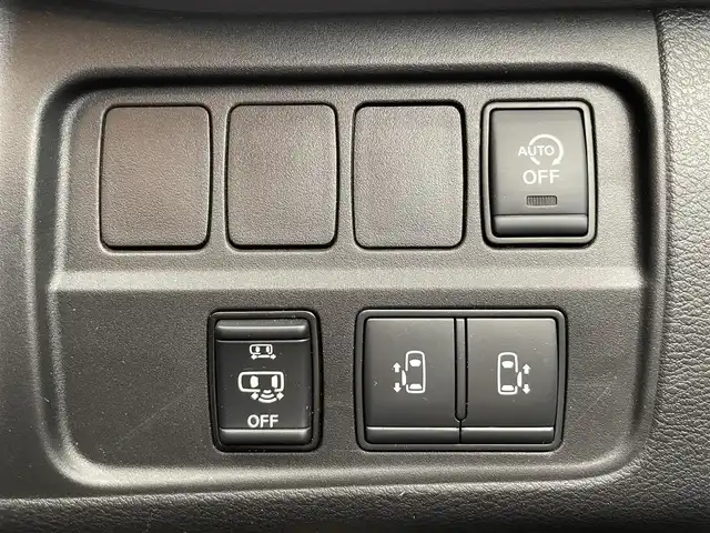 日産 セレナ ハイウェイスター V 鹿児島県 2020(令2)年 5.9万km ダイヤモンドブラック 禁煙/純正ナビ（CD/DVD/Bluetooth/フルセグTV）/バックカメラ　/プロパイロット/追従クルーズコントロール　/衝突軽減ブレーキ　/前後コーナーセンサー/レーンキープアシスト/横滑り防止　/両側パワースライドドア　/電動パーキングブレーキ　/前方ドライブレコーダー　/ＥＴＣ　/革巻きステアリング　/純正アルミホイール/純正フロアマット