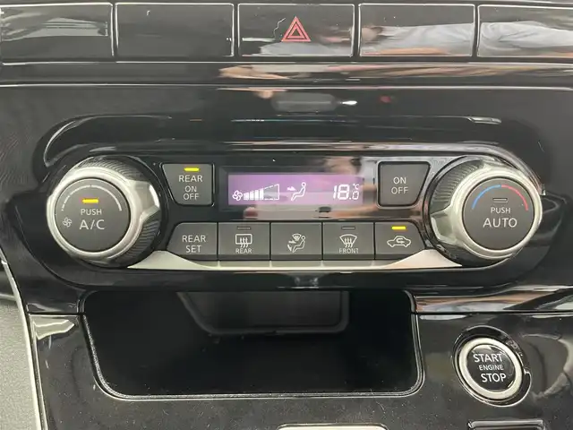日産 セレナ ハイウェイスター V 鹿児島県 2020(令2)年 5.9万km ダイヤモンドブラック 禁煙/純正ナビ（CD/DVD/Bluetooth/フルセグTV）/バックカメラ　/プロパイロット/追従クルーズコントロール　/衝突軽減ブレーキ　/前後コーナーセンサー/レーンキープアシスト/横滑り防止　/両側パワースライドドア　/電動パーキングブレーキ　/前方ドライブレコーダー　/ＥＴＣ　/革巻きステアリング　/純正アルミホイール/純正フロアマット