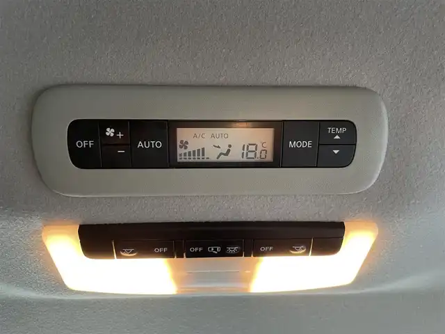 日産 セレナ ハイウェイスター V 鹿児島県 2020(令2)年 5.9万km ダイヤモンドブラック 禁煙/純正ナビ（CD/DVD/Bluetooth/フルセグTV）/バックカメラ　/プロパイロット/追従クルーズコントロール　/衝突軽減ブレーキ　/前後コーナーセンサー/レーンキープアシスト/横滑り防止　/両側パワースライドドア　/電動パーキングブレーキ　/前方ドライブレコーダー　/ＥＴＣ　/革巻きステアリング　/純正アルミホイール/純正フロアマット