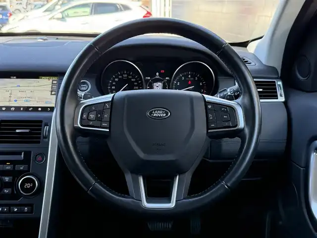 ランドローバー ランドローバー ディスカバリースポーツ　HSE 静岡県 2017(平29)年 1.5万km Ｄグリーン レザーシート/BSM/MERIDIANサウンド/純正ナビ/(Bluetooth/フルセグ)/360°カメラ/パーキングアシスト/ダウンヒルアシストコントロール/メモリー付パワーシート/シートヒーター/スマートキー/フロアマット/純正19インチアルミホイール/保証書/取扱説明書/スペアキー