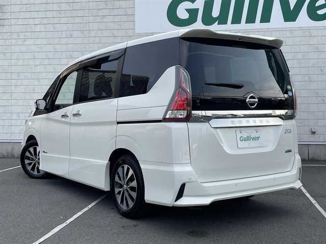 日産 セレナ ハイウェイスター 25thSP B 静岡県 2017(平29)年 7.2万km ブリリアントホワイトパール 純正ナビMM516D-L/・Ｂｌｕｅｔｏｏｔｈ接続可/・ＣＤ/ＤＶＤ再生（Blu-ray対応）/・AM/FM/アラウンドビューモニター/デジタルインナーミラー/プロパイロット/レーダークルーズコントロール/両側パワースライドドア/前後コーナーセンサー/リモコンエンジンスターター/ビルトインＥＴＣ/LEDオートライト/エマージェンシーブレーキ/横滑り防止装置/純正アルミホイール/純正フロアマット/プッシュスタート/スマートキー/スペアキー/取扱説明書