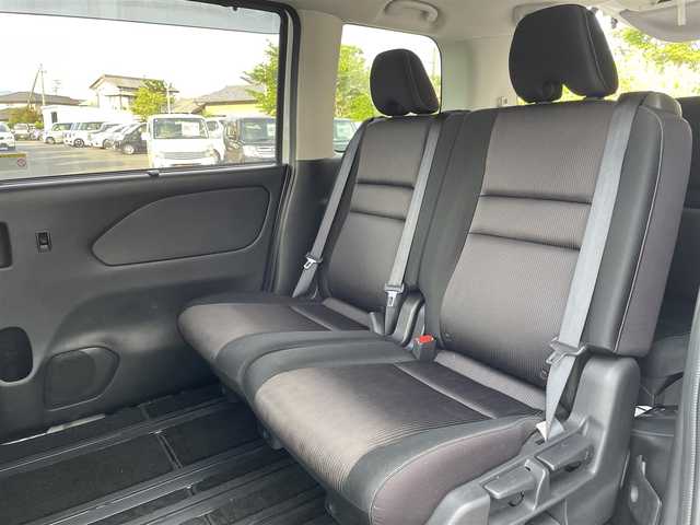 日産 セレナ ハイウェイスター 25thSP B 静岡県 2017(平29)年 7.2万km ブリリアントホワイトパール 純正ナビMM516D-L/・Ｂｌｕｅｔｏｏｔｈ接続可/・ＣＤ/ＤＶＤ再生（Blu-ray対応）/・AM/FM/アラウンドビューモニター/デジタルインナーミラー/プロパイロット/レーダークルーズコントロール/両側パワースライドドア/前後コーナーセンサー/リモコンエンジンスターター/ビルトインＥＴＣ/LEDオートライト/エマージェンシーブレーキ/横滑り防止装置/純正アルミホイール/純正フロアマット/プッシュスタート/スマートキー/スペアキー/取扱説明書