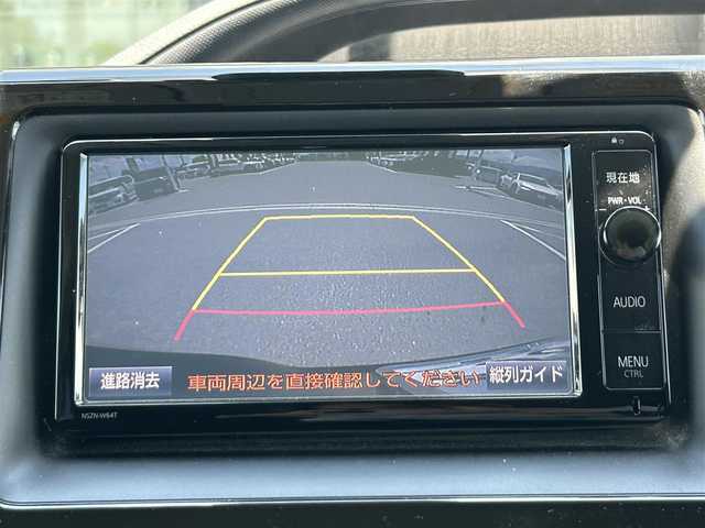 トヨタ ノア Si 奈良県 2016(平28)年 6.7万km ブラック 純正ナビ　[NSZN-W64T]/(BT/FM/AM)/両側パワースライドドア　/フルセグＴＶ /バックカメラ /ビルトインETC /前方ドライブレコーダー /純正16型AW /スペアキー /衝突被害軽減システム /車線逸脱警報 /革巻きステアリング /フォグライト