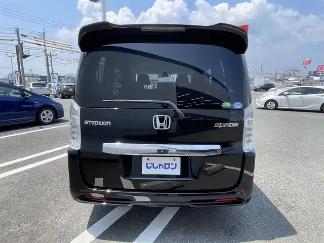 ホンダ ステップワゴン スパーダ Z インターナビセレ 熊本県 2013(平25)年 9万km プレミアムスパークルブラックパール (株)IDOMが運営する【じしゃロン熊本店】の自社ローン専用車両になりますこちらは現金またはオートローンご利用時の価格です。自社ローンご希望の方は別途その旨お申付け下さい/純正HDDナビ【9NW3】/　（ワンセグTV・DVD・CD・USB・AM/FM）/ビルトインETC/バックカメラ/アイドリングストップ/横滑り防止装置/オートライト/パドルシフト/電動格納ウィンカーミラー/ISOFIX/ドアバイザー/純正フロアマット/純正16インチアルミホイール/純正HIDヘッドライト