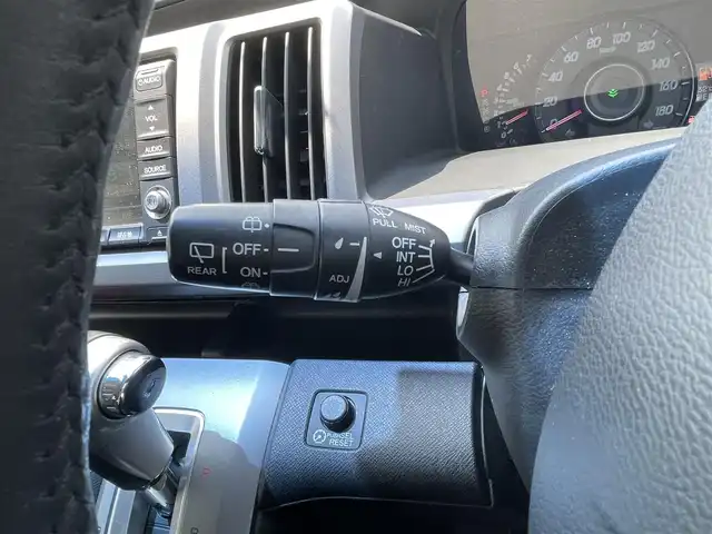 ホンダ ステップワゴン スパーダ Z インターナビセレ 熊本県 2013(平25)年 9万km プレミアムスパークルブラックパール (株)IDOMが運営する【じしゃロン熊本店】の自社ローン専用車両になりますこちらは現金またはオートローンご利用時の価格です。自社ローンご希望の方は別途その旨お申付け下さい/純正HDDナビ【9NW3】/　（ワンセグTV・DVD・CD・USB・AM/FM）/ビルトインETC/バックカメラ/アイドリングストップ/横滑り防止装置/オートライト/パドルシフト/電動格納ウィンカーミラー/ISOFIX/ドアバイザー/純正フロアマット/純正16インチアルミホイール/純正HIDヘッドライト