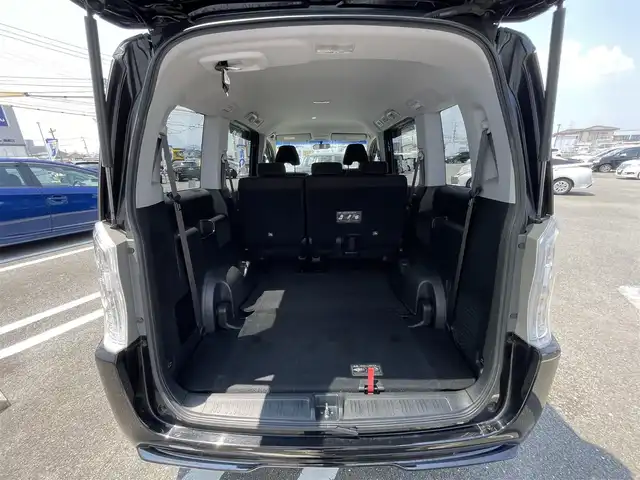 ホンダ ステップワゴン スパーダ Z インターナビセレ 熊本県 2013(平25)年 9万km プレミアムスパークルブラックパール (株)IDOMが運営する【じしゃロン熊本店】の自社ローン専用車両になりますこちらは現金またはオートローンご利用時の価格です。自社ローンご希望の方は別途その旨お申付け下さい/純正HDDナビ【9NW3】/　（ワンセグTV・DVD・CD・USB・AM/FM）/ビルトインETC/バックカメラ/アイドリングストップ/横滑り防止装置/オートライト/パドルシフト/電動格納ウィンカーミラー/ISOFIX/ドアバイザー/純正フロアマット/純正16インチアルミホイール/純正HIDヘッドライト