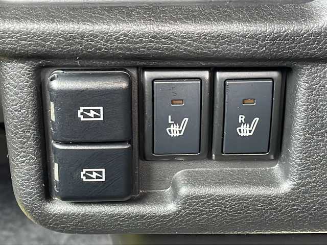 スズキ ワゴンＲ スマイル HYBRID S 青森県 2021(令3)年 3.1万km インディゴブルーメタリック/ホワイト2トーン 4WD/純正9インチメモリナビ・フルセグTV/全方位モニター/CD・DVD・Bluetooth/両側パワースライドドア/前席シートヒーター/セーフティサポート/デュアルカメラブレーキサポート/誤発進抑制機能/レーンキープアシスト/ハイビームアシスト/コーナーセンサー/横滑り防止装置/充電用USBボート/スマートキー/プッシュスタート