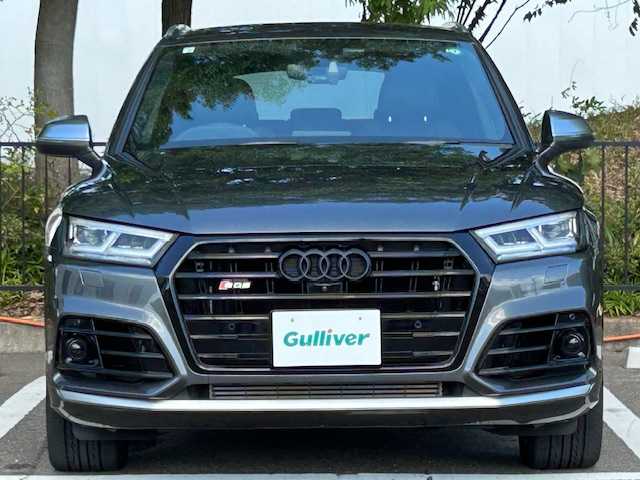 アウディ ＳＱ５ 宮城県 2018(平30)年 3万km デイトナグレーパールエフェクト ワンオーナー/ターボ/4WD/純正ナビ/バックカメラ/フルセグTV/Bluetooth/CD/DVD/衝突被害軽減システム/アダプティブクルーズコントロール/レーンキープアシスト/ダウンヒルアシストコントロール/前後コーナーセンサー/MTモード付きAT/パーキングアシスト/電動リアゲート/本革レザーシート/シートヒーター/パワーシート/純正ビルトインETC2.0/純正ドライブレコーダー/純正アルミホイール/純正フロアマット/ルーフレール/純正ルーフキャリア/LEDヘッドライト/オートライト/フォグランプ