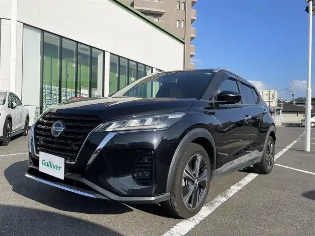 日産 キックス X ツートーンインテリアED 長崎県 2020(令2)年 5.9万km ピュアブラック ワンオーナー/純正ナビ/プロパイロット/アラウンドビューモニター/エマージェンシーブレーキ/レーンキープアシスト/デジタルインナーミラー/純正ドライブレコーダー/ＥＴＣ/シートヒーター/ステアスイッチ/ステアリングヒーター/スペアキー/オートライト/LEDヘッドライト/新車保証書/取扱説明書