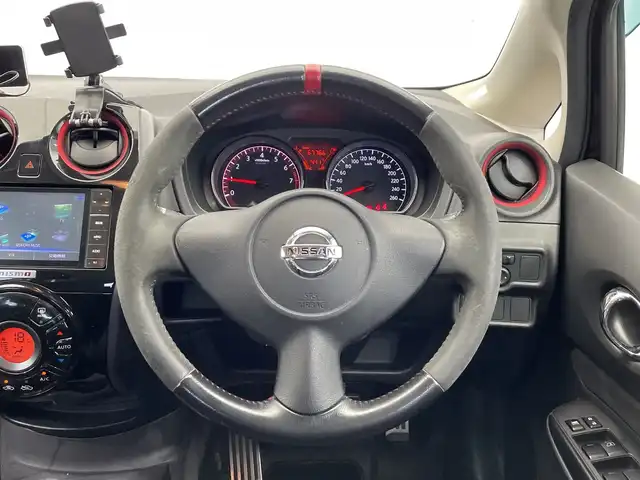 日産 ノート ニスモS 栃木県 2016(平28)年 6.8万km スーパーブラック 社外ナビ/（CD/DVD/SD/Bluetooth/フルセグテレビ）/バックカメラ/ドアバイザー/ETC/ドライブレコーダー/オートライト/LEDヘッドライト/スマートキー/プッシュスタート/電動格納ミラー/BBSアルミホイール/純正フロアマット