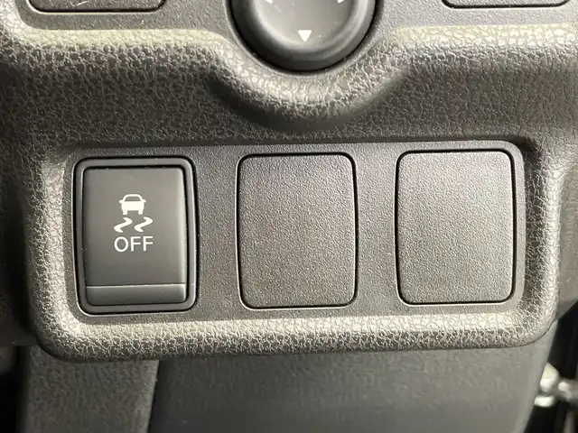 日産 ノート ニスモS 栃木県 2016(平28)年 6.8万km スーパーブラック 社外ナビ/（CD/DVD/SD/Bluetooth/フルセグテレビ）/バックカメラ/ドアバイザー/ETC/ドライブレコーダー/オートライト/LEDヘッドライト/スマートキー/プッシュスタート/電動格納ミラー/BBSアルミホイール/純正フロアマット