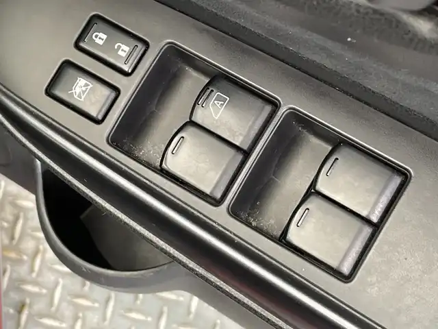 日産 ノート ニスモS 栃木県 2016(平28)年 6.8万km スーパーブラック 社外ナビ/（CD/DVD/SD/Bluetooth/フルセグテレビ）/バックカメラ/ドアバイザー/ETC/ドライブレコーダー/オートライト/LEDヘッドライト/スマートキー/プッシュスタート/電動格納ミラー/BBSアルミホイール/純正フロアマット