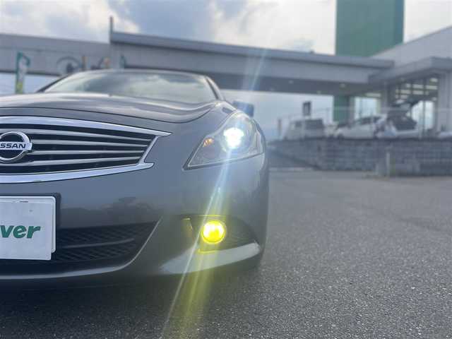 日産 スカイライン 250GT Type P 群馬県 2010(平22)年 6.2万km 銀／ガンＭ 純正メモリナビ・TV/バックカメラ/黒レザーシート/シートメモリー/プッシュスタート/ETC/社外19インチAW/車高調（TEIN）/純正足回り積込