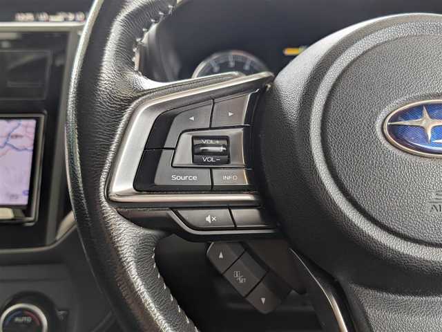 スバル インプレッサ スポーツ 2．0i－L アイサイト 栃木県 2018(平30)年 11.1万km クリスタルホワイトP (株)IDOMが運営する【じしゃロン宇都宮店】の自社ローン対象車両になります。こちらは現金またはオートローンご利用時の価格です。自社ローンご希望の方は別途その旨お申付け下さい。/社外ナビ(ワンセグTV／CD／DVD／Bluetooth)/バックカメラ/衝突被害軽減システム/クルーズコントロール/横滑り防止装置/ETC/アイドリングストップ/LEDヘッドライト/オートライト/電動格納ミラー/純正１７インチAW/プッシュスタート/スマートキー/純正フロアマット/スペアキー/４WD/ヒルスタートアシスト/レーンキープアシスト