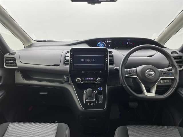 日産 セレナ e－パワー ハイウェイスター V 福井県 2021(令3)年 5.2万km ブリリアントホワイトパール 2トーン 10インチナビ/CD/DVD/BT/フルセグTV/全方位カメラ/両側パワースライドドア/プロパイロット/デジタルインナーミラー/BSM/エマージェンシーブレーキ/車線逸脱