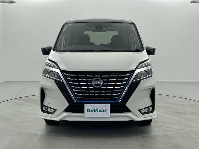 日産 セレナ e－パワー ハイウェイスター V 福井県 2021(令3)年 5.2万km ブリリアントホワイトパール 2トーン 10インチナビ/CD/DVD/BT/フルセグTV/全方位カメラ/両側パワースライドドア/プロパイロット/デジタルインナーミラー/BSM/エマージェンシーブレーキ/車線逸脱