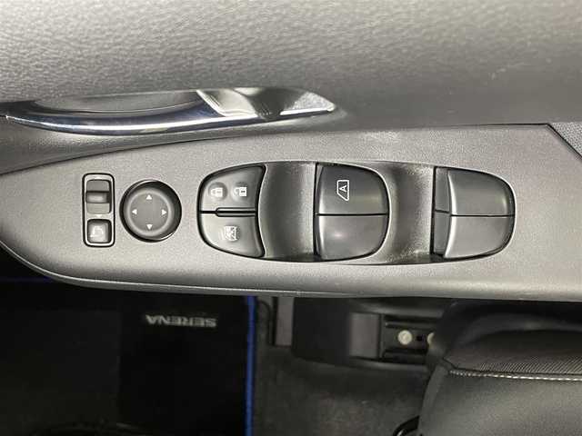 日産 セレナ e－パワー ハイウェイスター V 福井県 2021(令3)年 5.2万km ブリリアントホワイトパール 2トーン 10インチナビ/CD/DVD/BT/フルセグTV/全方位カメラ/両側パワースライドドア/プロパイロット/デジタルインナーミラー/BSM/エマージェンシーブレーキ/車線逸脱