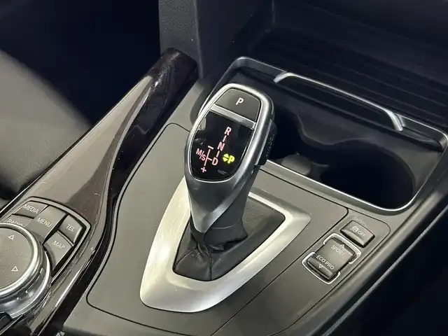 ＢＭＷ ３２０ｄ ツーリング Mスポーツ 福島県 2016(平28)年 8.7万km アルピンホワイトⅢ 登録時走行距離　　　８６２３８ｋｍ/ワンオーナー/メーカーナビ/【CD/DVD/BT/AM/FM】/クルコン/パドルシフト/フロアマット/MTモード付AT/プッシュスタート/アイドリングストップ/シートヒーター/ETC/レザーシート/オートライト/衝突被害/車両脱線/横滑り防止/革巻きステアリング/ルーフレール/LEDヘッドライト/フォグランプ/電動格納ミラー/ウィンカーミラー/パワーバックドア