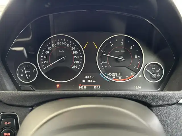 ＢＭＷ ３２０ｄ ツーリング Mスポーツ 福島県 2016(平28)年 8.7万km アルピンホワイトⅢ 登録時走行距離　　　８６２３８ｋｍ/ワンオーナー/メーカーナビ/【CD/DVD/BT/AM/FM】/クルコン/パドルシフト/フロアマット/MTモード付AT/プッシュスタート/アイドリングストップ/シートヒーター/ETC/レザーシート/オートライト/衝突被害/車両脱線/横滑り防止/革巻きステアリング/ルーフレール/LEDヘッドライト/フォグランプ/電動格納ミラー/ウィンカーミラー/パワーバックドア