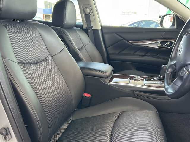 日産 フーガ 370GT 岐阜県 2016(平28)年 12.8万km ブリリアントシルバー 純正ナビ/フルセグテレビ/AM/FM/DISC/BOSEスピーカー/ビルトインETC/バックカメラ/アラウンドビューモニター/クルコン/スマートキー/プッシュスタート/横滑り防止装置/スマートブレーキサポート/後退時衝突防止支援システム/パワーシート(D/N)/シートポジションメモリー/純正マット/エンジンスターター