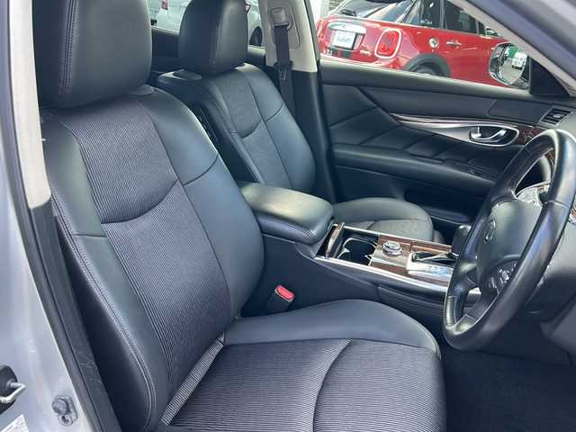 日産 フーガ 370GT 岐阜県 2016(平28)年 12.8万km ブリリアントシルバー 純正ナビ/フルセグテレビ/AM/FM/DISC/BOSEスピーカー/ビルトインETC/バックカメラ/アラウンドビューモニター/クルコン/スマートキー/プッシュスタート/横滑り防止装置/スマートブレーキサポート/後退時衝突防止支援システム/パワーシート(D/N)/シートポジションメモリー/純正マット/エンジンスターター