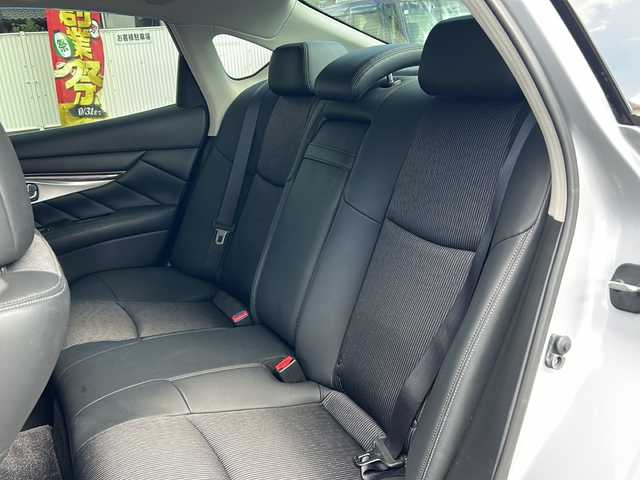 日産 フーガ 370GT 岐阜県 2016(平28)年 12.8万km ブリリアントシルバー 純正ナビ/フルセグテレビ/AM/FM/DISC/BOSEスピーカー/ビルトインETC/バックカメラ/アラウンドビューモニター/クルコン/スマートキー/プッシュスタート/横滑り防止装置/スマートブレーキサポート/後退時衝突防止支援システム/パワーシート(D/N)/シートポジションメモリー/純正マット/エンジンスターター