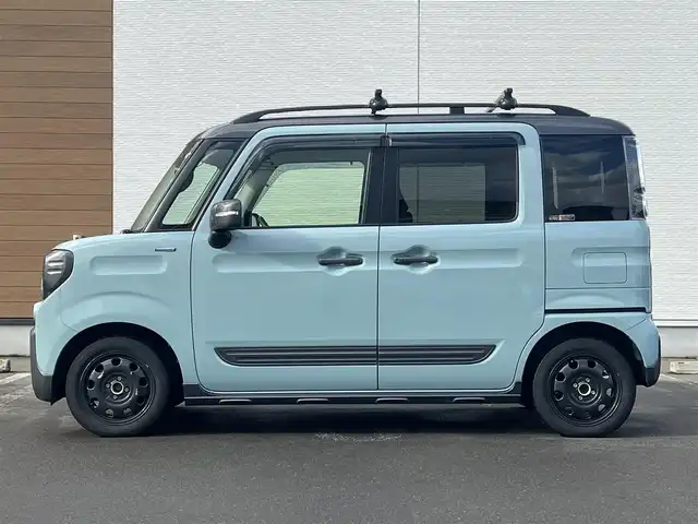 スズキ スペーシア ギア HYBRID XZ 秋田県 2019(平31)年 4.1万km オフブルーメタリック/ガンメタリック2トーンルーフ ４WD/衝突軽減システム/LEDヘッドライト/両側パワースライドドア/社外カーオーディオ（CD/BT/AM/FM）/スマートキー/アイドリングストップ/プッシュスタート/レーンキープアシスト/オートマチックハイビーム/コーナーセンサー/ステアリングスイッチ/前席シートヒーター/ビルトインETC/ドライブレコーダー/ルーフレール/ルーフキャリア/純正フロアマット/社外ドアバイザー/オートライト/オートエアコン/パワーステアリング/パワーウィンドウ/横滑り防止/盗難防止装置/寒冷地仕様/電動格納ウィンカーミラー