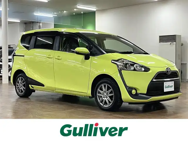 トヨタ シエンタ G 道央・札幌 2016(平28)年 8.2万km エアーイエロー 4WD/寒冷地仕様/両側パワースライドドア/純正SDナビ/・ワンセグTV/CD/DVD/BT/SD/バックカメラ/社外エンジンスターター/横滑り防止装置/3列シート/純正フロアマット/純正ドアバイザー/プッシュスタート/スマートキーx2/ウインカーミラー/社外15インチAW/社外AW付きサマータイヤ積込/・185/60R15 ’23製 6mm/取扱説明書/ナビ取扱説明書