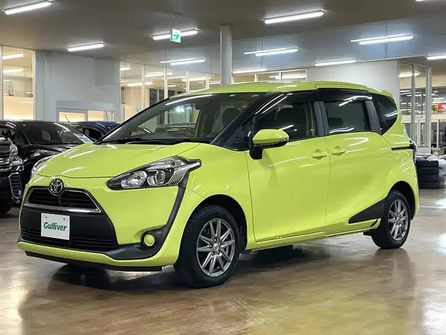 トヨタ シエンタ G 道央・札幌 2016(平28)年 8.2万km エアーイエロー 4WD/寒冷地仕様/両側パワースライドドア/純正SDナビ/・ワンセグTV/CD/DVD/BT/SD/バックカメラ/社外エンジンスターター/横滑り防止装置/3列シート/純正フロアマット/純正ドアバイザー/プッシュスタート/スマートキーx2/ウインカーミラー/社外15インチAW/社外AW付きサマータイヤ積込/・185/60R15 ’23製 6mm/取扱説明書/ナビ取扱説明書