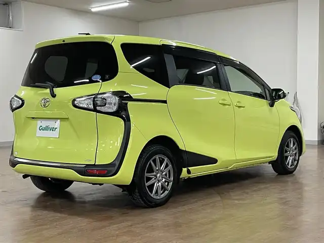 トヨタ シエンタ G 道央・札幌 2016(平28)年 8.2万km エアーイエロー 4WD/寒冷地仕様/両側パワースライドドア/純正SDナビ/・ワンセグTV/CD/DVD/BT/SD/バックカメラ/社外エンジンスターター/横滑り防止装置/3列シート/純正フロアマット/純正ドアバイザー/プッシュスタート/スマートキーx2/ウインカーミラー/社外15インチAW/社外AW付きサマータイヤ積込/・185/60R15 ’23製 6mm/取扱説明書/ナビ取扱説明書