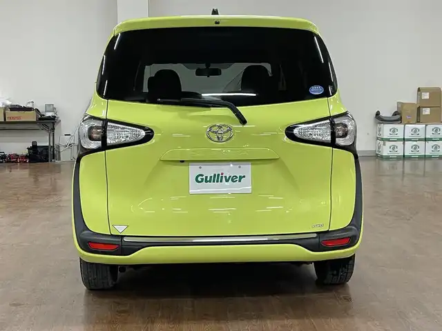 トヨタ シエンタ G 道央・札幌 2016(平28)年 8.2万km エアーイエロー 4WD/寒冷地仕様/両側パワースライドドア/純正SDナビ/・ワンセグTV/CD/DVD/BT/SD/バックカメラ/社外エンジンスターター/横滑り防止装置/3列シート/純正フロアマット/純正ドアバイザー/プッシュスタート/スマートキーx2/ウインカーミラー/社外15インチAW/社外AW付きサマータイヤ積込/・185/60R15 ’23製 6mm/取扱説明書/ナビ取扱説明書