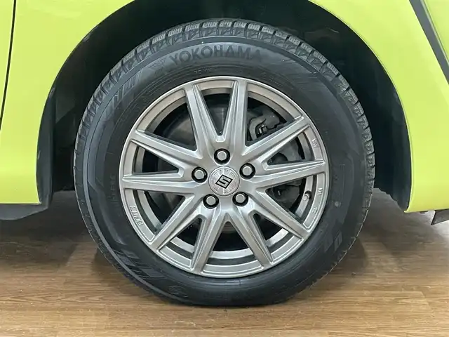 トヨタ シエンタ G 道央・札幌 2016(平28)年 8.2万km エアーイエロー 4WD/寒冷地仕様/両側パワースライドドア/純正SDナビ/・ワンセグTV/CD/DVD/BT/SD/バックカメラ/社外エンジンスターター/横滑り防止装置/3列シート/純正フロアマット/純正ドアバイザー/プッシュスタート/スマートキーx2/ウインカーミラー/社外15インチAW/社外AW付きサマータイヤ積込/・185/60R15 ’23製 6mm/取扱説明書/ナビ取扱説明書